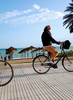 Cycling tours with standard bike
